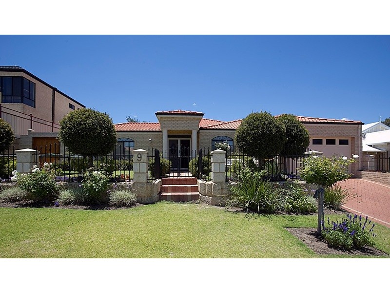 9 Holroyd Link, Wanneroo WA 6065