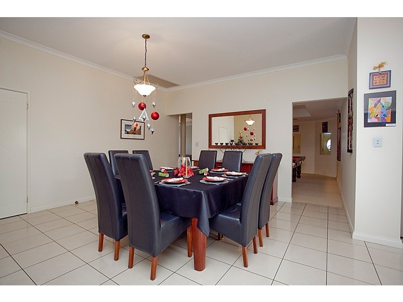 9 Holroyd Link, Wanneroo WA 6065