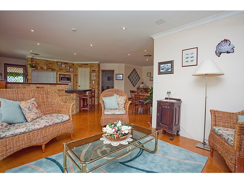 53 Lorian Road, Gnangara WA 6077