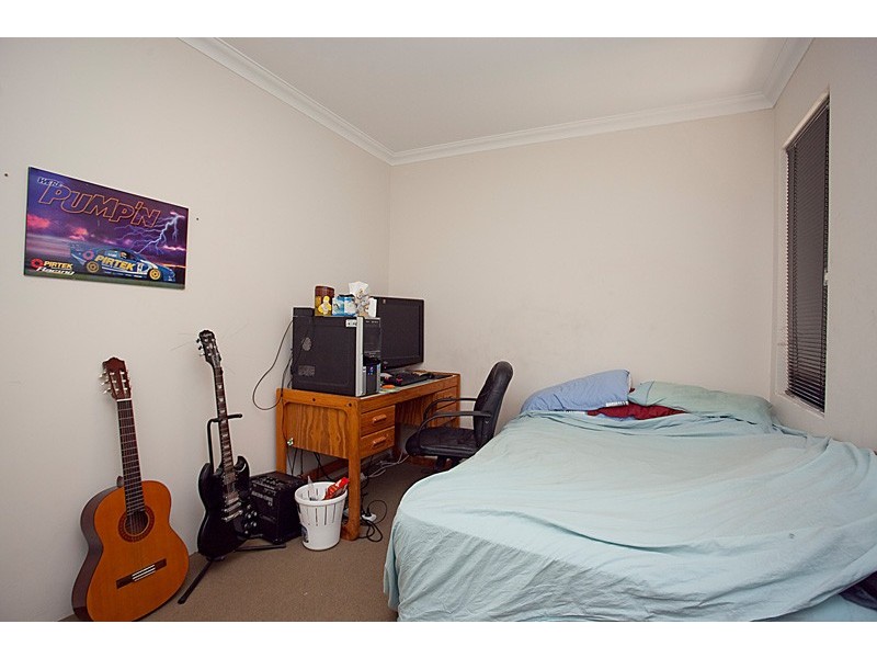 15 Jedburgh Loop, Sinagra WA 6065