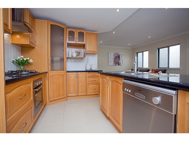 7/33 Wattle Mews, Hocking WA 6065