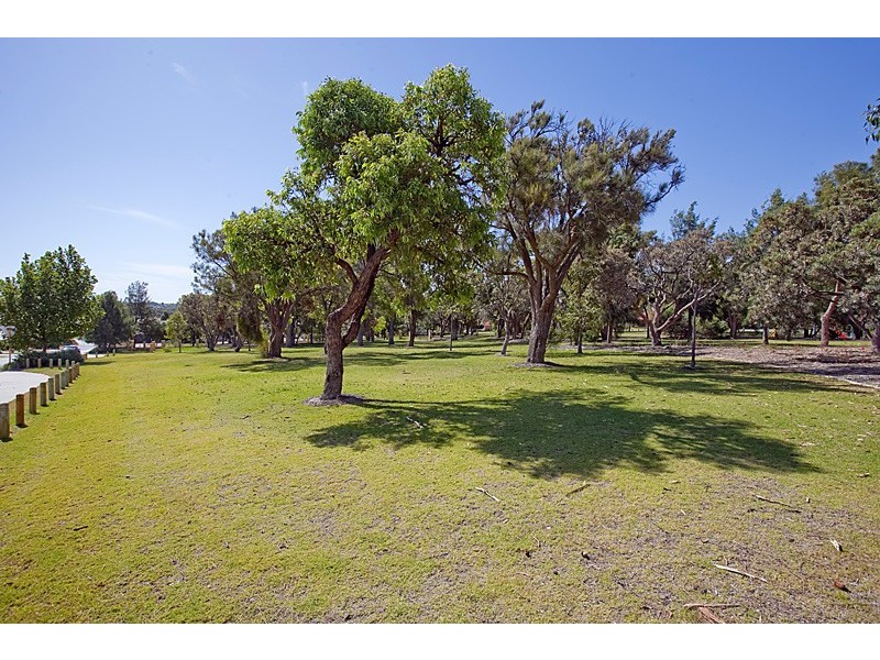 25 Roslin Road, Wanneroo WA 6065