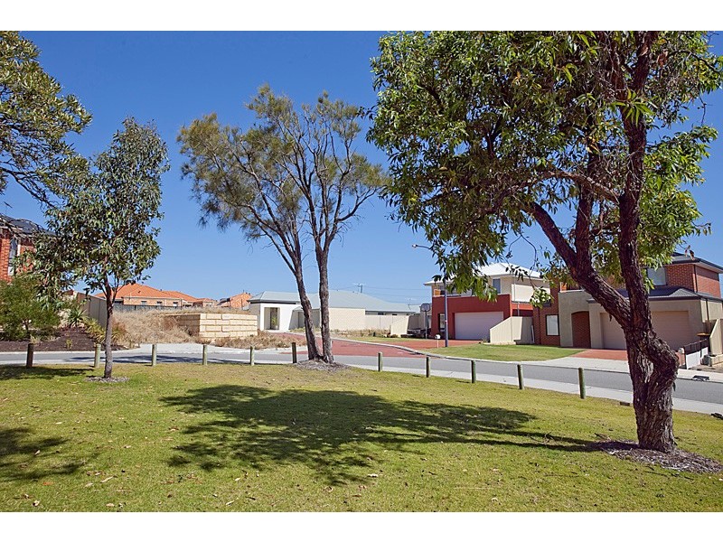 25 Roslin Road, Wanneroo WA 6065