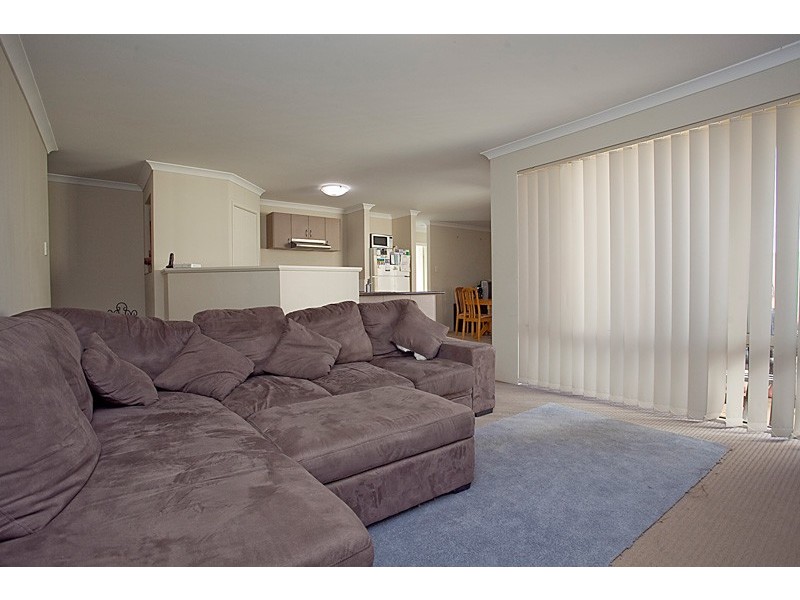 7 Kelso Close, Sinagra WA 6065