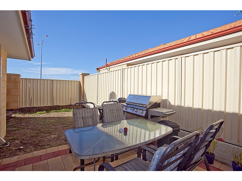7 Kelso Close, Sinagra WA 6065