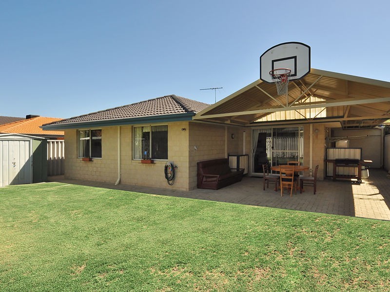 14 Wyola Lane, Wanneroo WA 6065