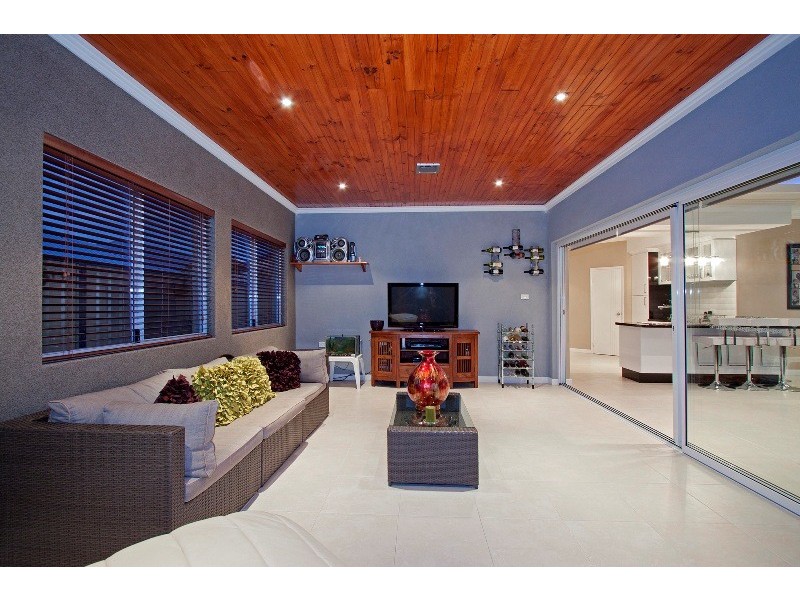 43 Coot Way, Tapping WA 6065