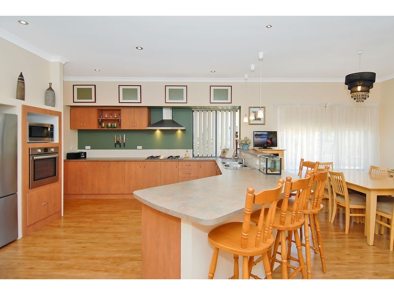 14 Strauss Boulevard, Tapping WA 6065