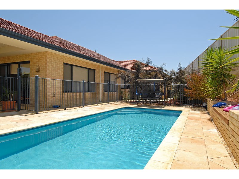 14 Strauss Boulevard, Tapping WA 6065