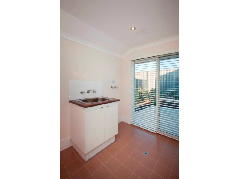 23 Botanic Avenue, Banksia Grove WA 6031