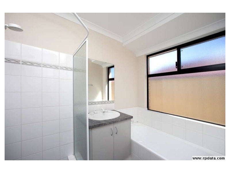 11 Harrington Avenue, Tapping WA 6065