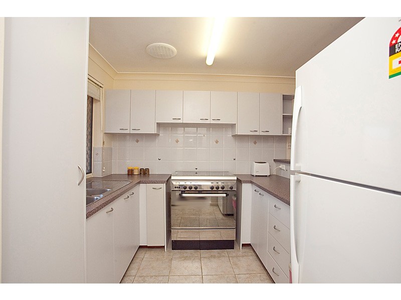 11/33 Cayley Street, Glendalough WA 6016