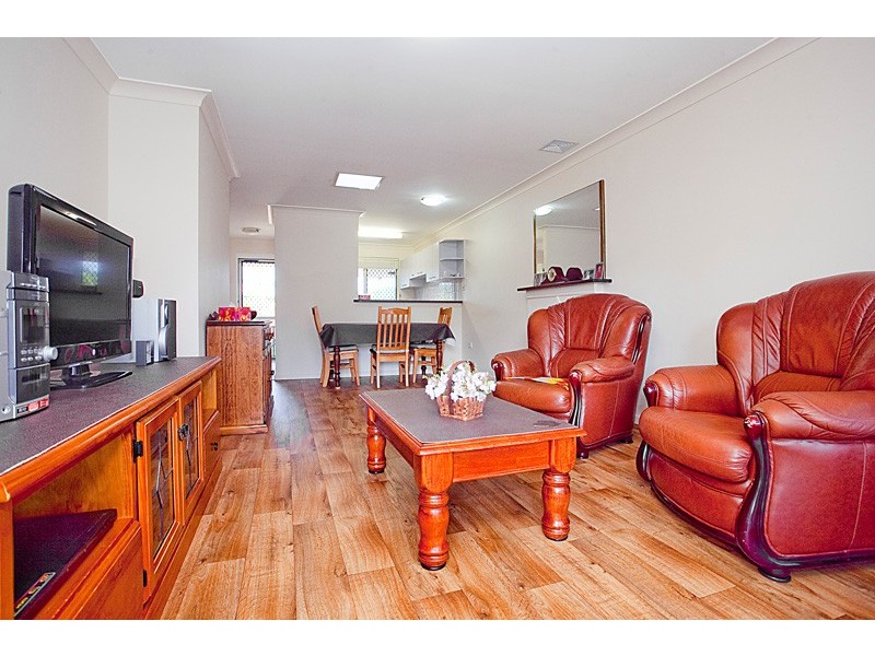 11/33 Cayley Street, Glendalough WA 6016