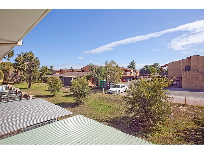 11/33 Cayley Street, Glendalough WA 6016