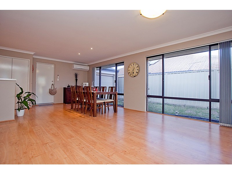 18 Rometta Way, Sinagra WA 6065