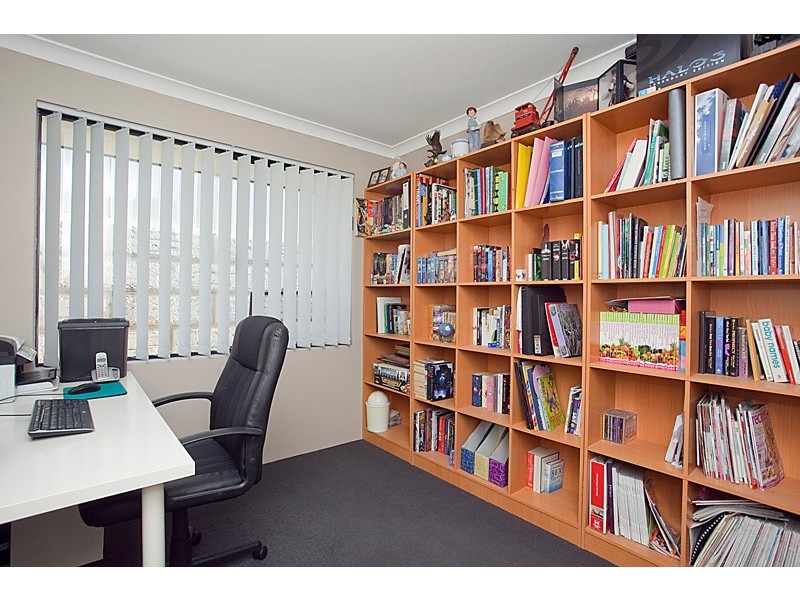 18 Rometta Way, Sinagra WA 6065