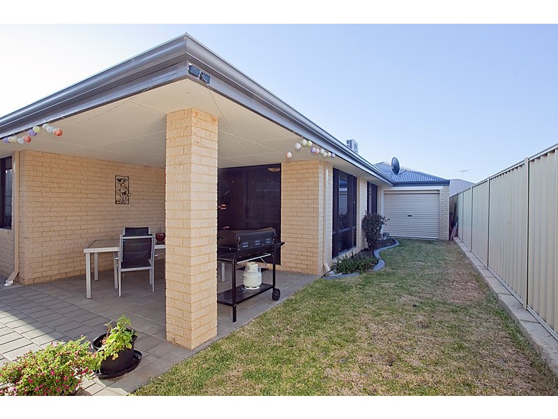 18 Rometta Way, Sinagra WA 6065