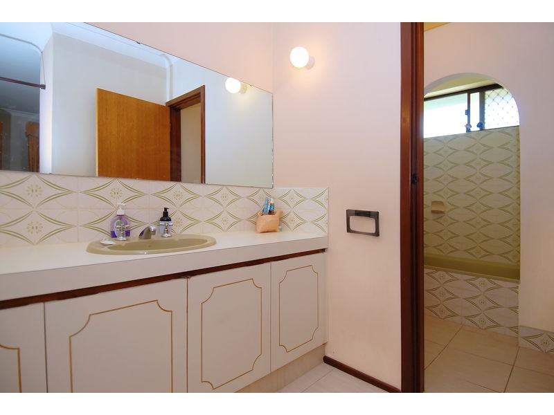 4 Baluk Street, Wanneroo WA 6065