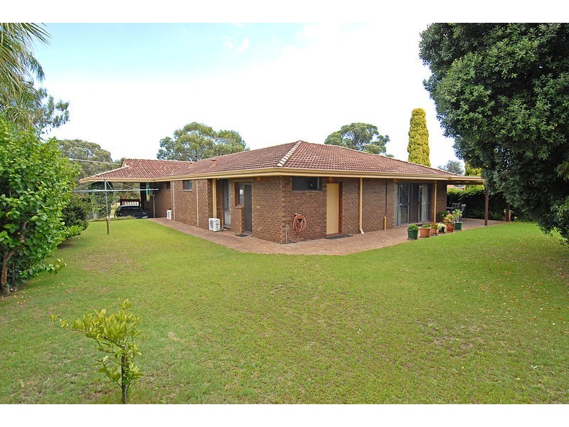 4 Baluk Street, Wanneroo WA 6065