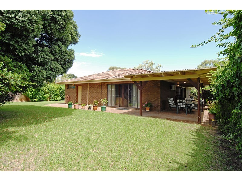 4 Baluk Street, Wanneroo WA 6065