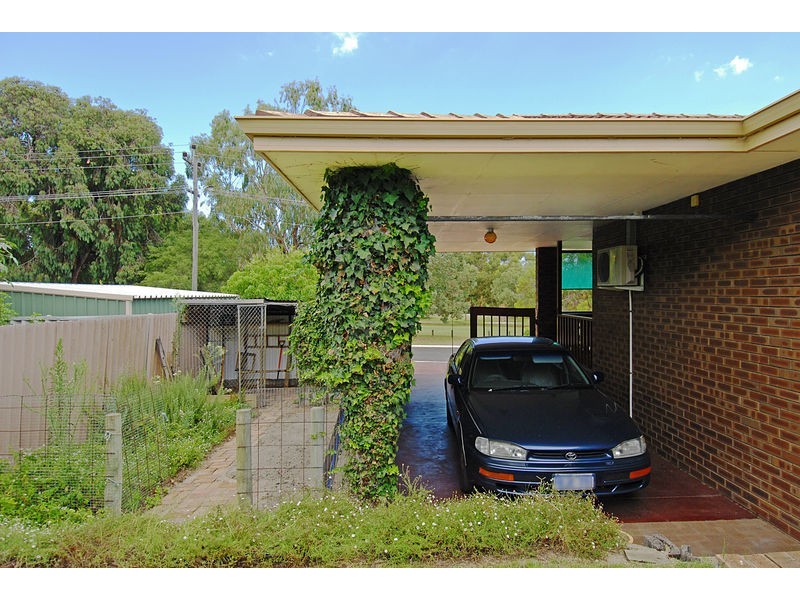 4 Baluk Street, Wanneroo WA 6065