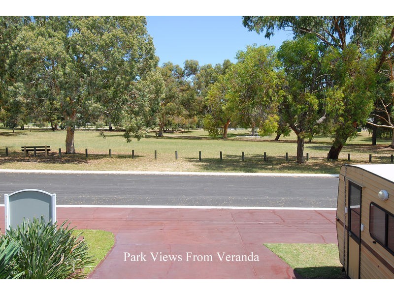 4 Baluk Street, Wanneroo WA 6065