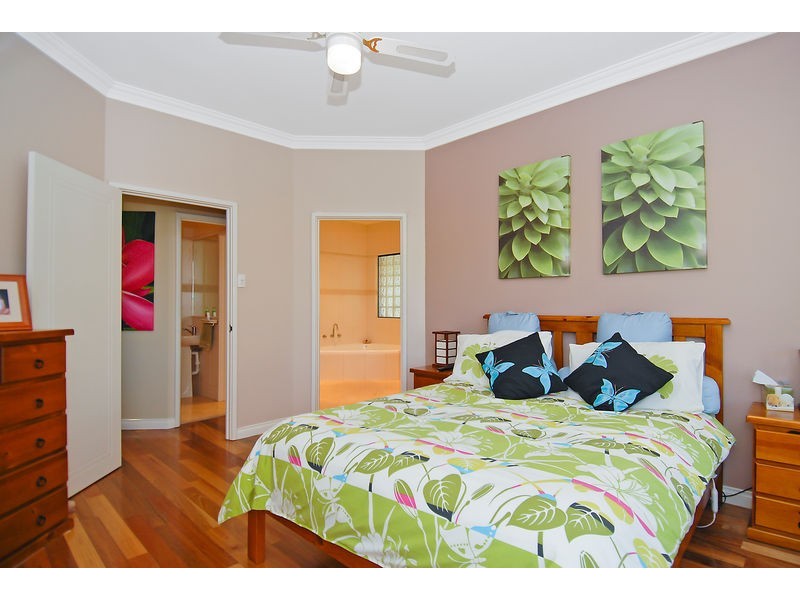 37 Pennygum Place, Mariginiup WA 6065