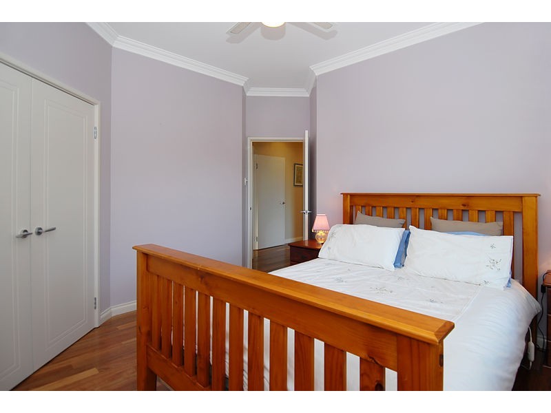 37 Pennygum Place, Mariginiup WA 6065