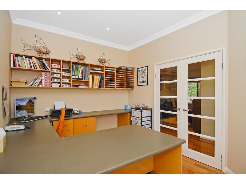 37 Pennygum Place, Mariginiup WA 6065