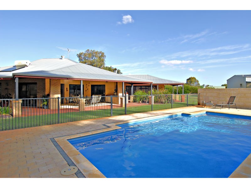 37 Pennygum Place, Mariginiup WA 6065