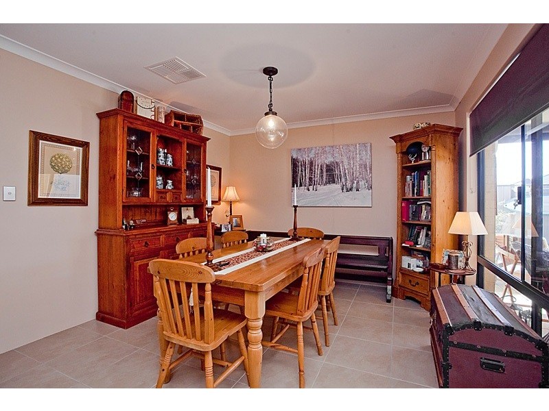 17 Berlin Drive, Wanneroo WA 6065