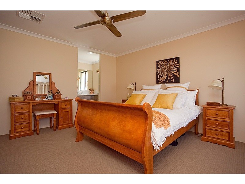 17 Berlin Drive, Wanneroo WA 6065