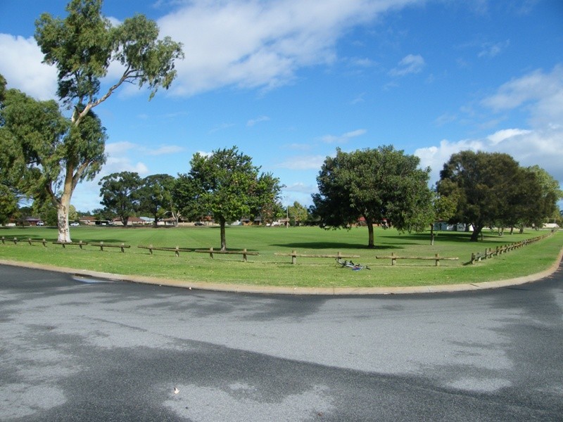 33 Ganfield Way, Balga WA 6061