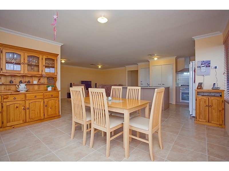 75 Toledo Drive, Hocking WA 6065