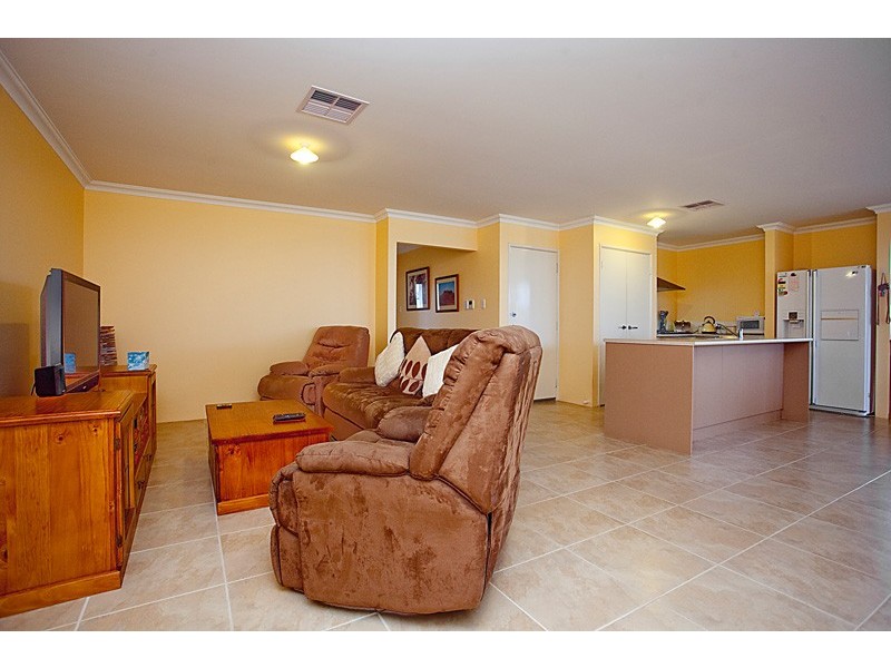 75 Toledo Drive, Hocking WA 6065