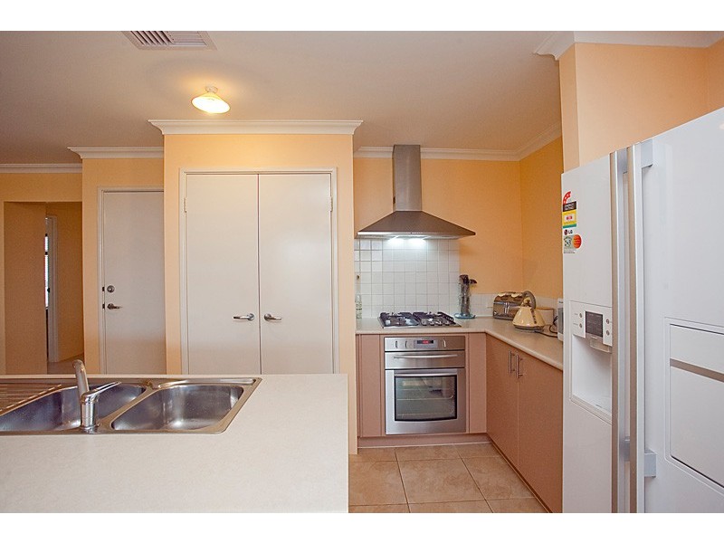 75 Toledo Drive, Hocking WA 6065