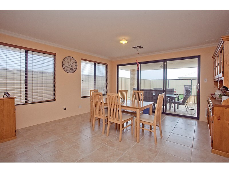 75 Toledo Drive, Hocking WA 6065