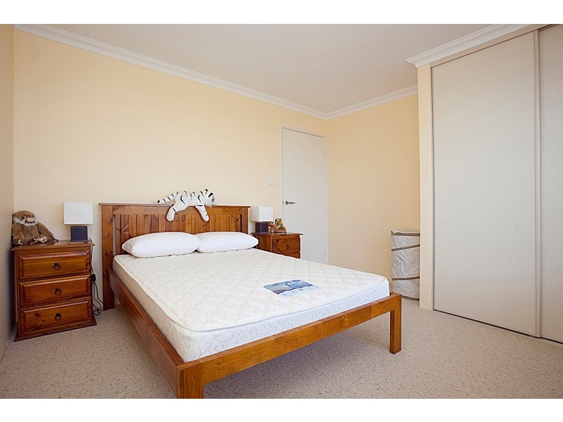 75 Toledo Drive, Hocking WA 6065