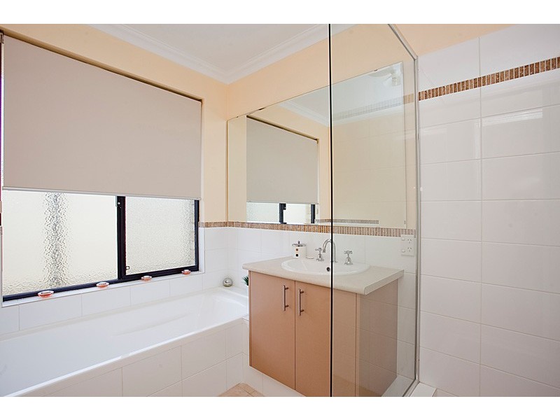 75 Toledo Drive, Hocking WA 6065