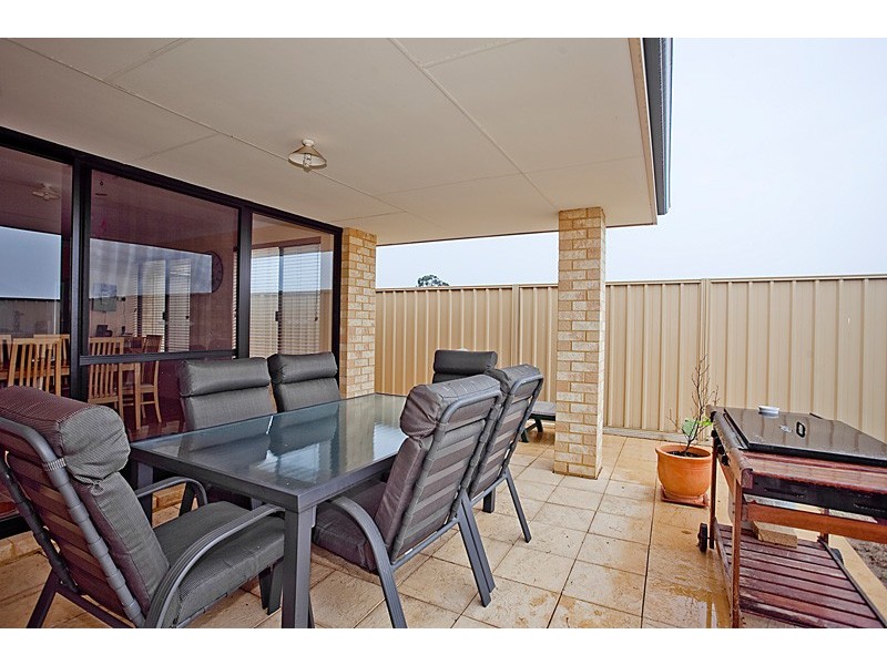 75 Toledo Drive, Hocking WA 6065