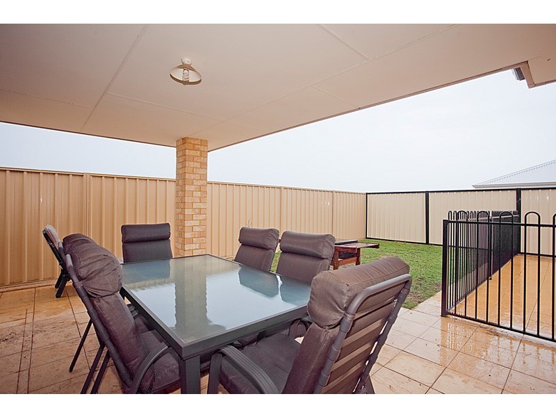 75 Toledo Drive, Hocking WA 6065