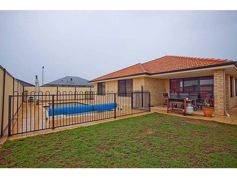 75 Toledo Drive, Hocking WA 6065