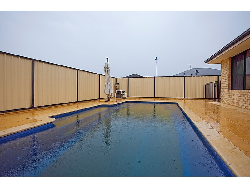 75 Toledo Drive, Hocking WA 6065