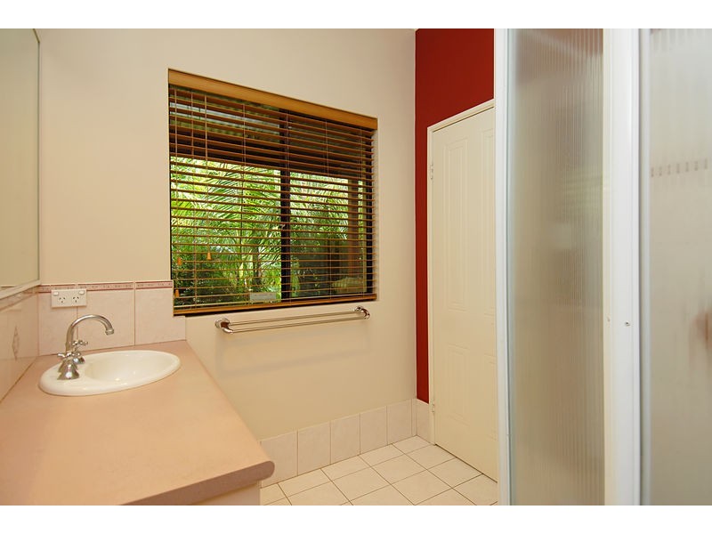 16 Harbour Elbow, Banksia Grove WA 6031