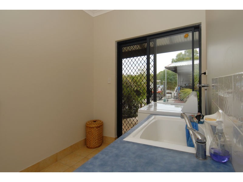 16 Harbour Elbow, Banksia Grove WA 6031