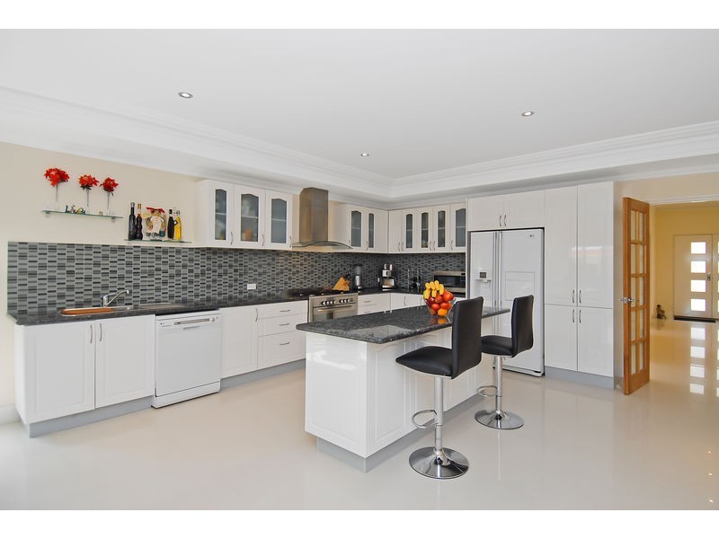 23 Nobel View, Tapping WA 6065