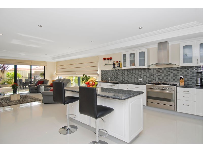 23 Nobel View, Tapping WA 6065