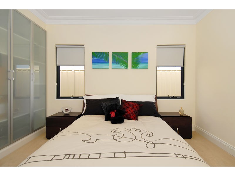 23 Nobel View, Tapping WA 6065