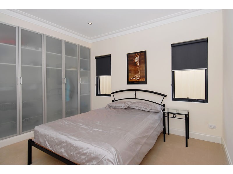 23 Nobel View, Tapping WA 6065