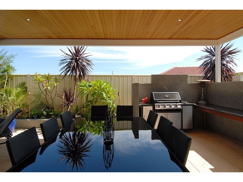 23 Nobel View, Tapping WA 6065